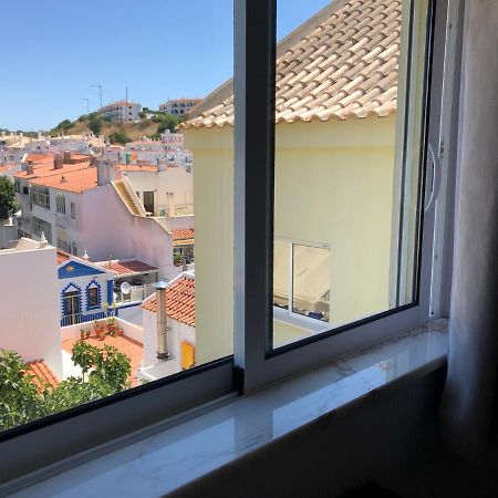Algarve, Carvoeiro Centre-Ville, Recent Appartement En Duplex Pour 5 Personnes Екстер'єр фото